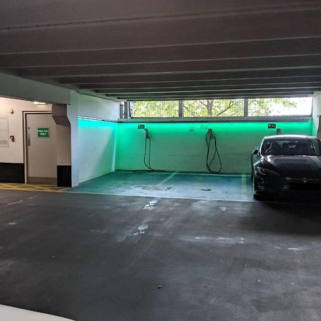 Deluxe City Apt, Beautiful River View,Free Parking No Balcony Leeds  Eksteriør bilde