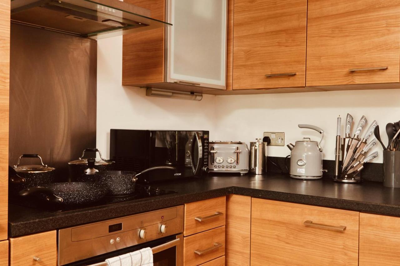 Deluxe City Apt, Beautiful River View,Free Parking No Balcony Leeds  Eksteriør bilde
