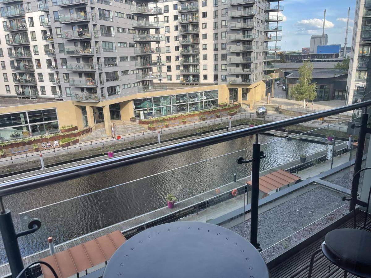 Deluxe City Apt, Beautiful River View,Free Parking No Balcony Leeds  Eksteriør bilde