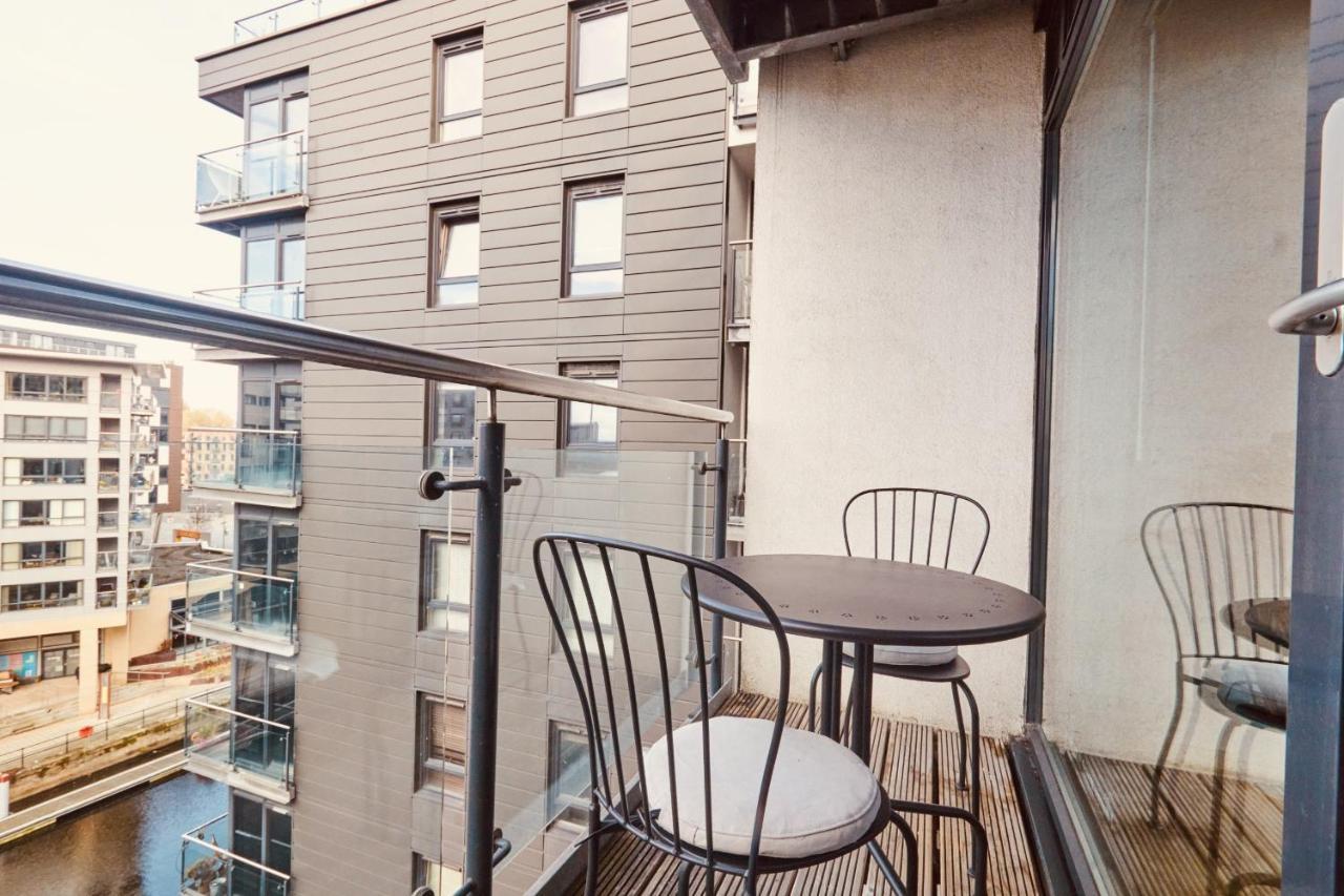 Deluxe City Apt, Beautiful River View,Free Parking No Balcony Leeds  Eksteriør bilde