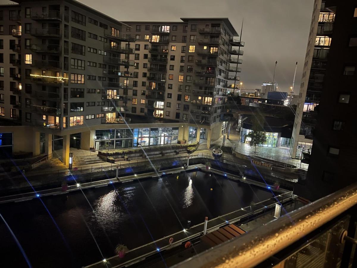 Deluxe City Apt, Beautiful River View,Free Parking No Balcony Leeds  Eksteriør bilde