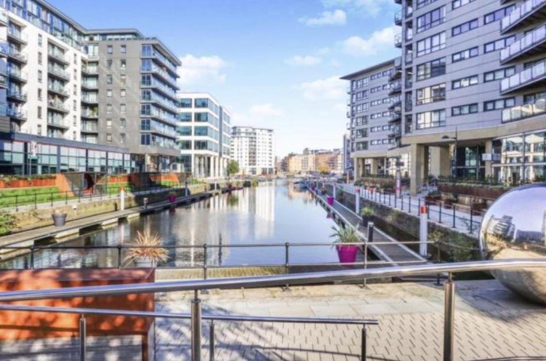 Deluxe City Apt, Beautiful River View,Free Parking No Balcony Leeds  Eksteriør bilde