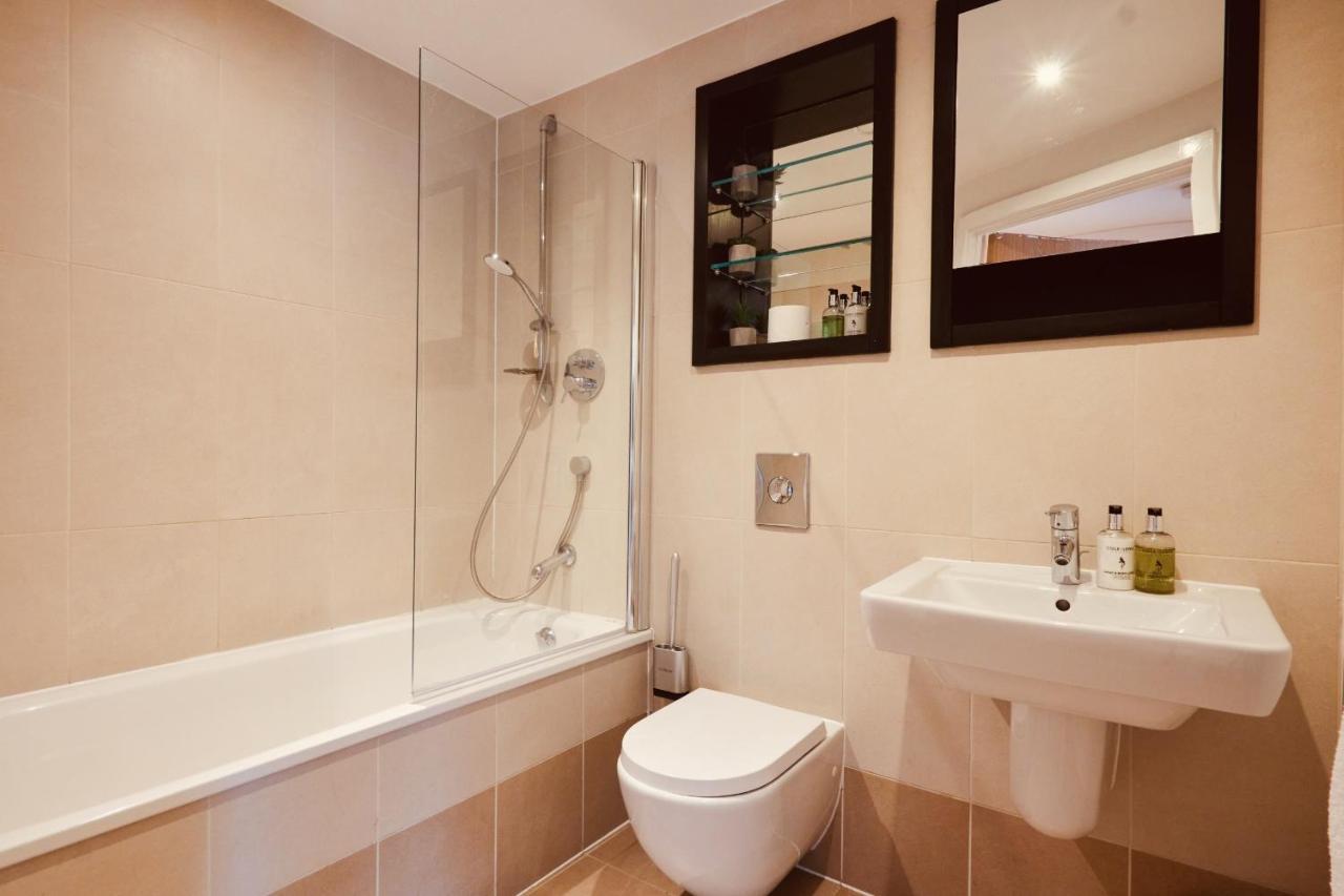 Deluxe City Apt, Beautiful River View,Free Parking No Balcony Leeds  Eksteriør bilde