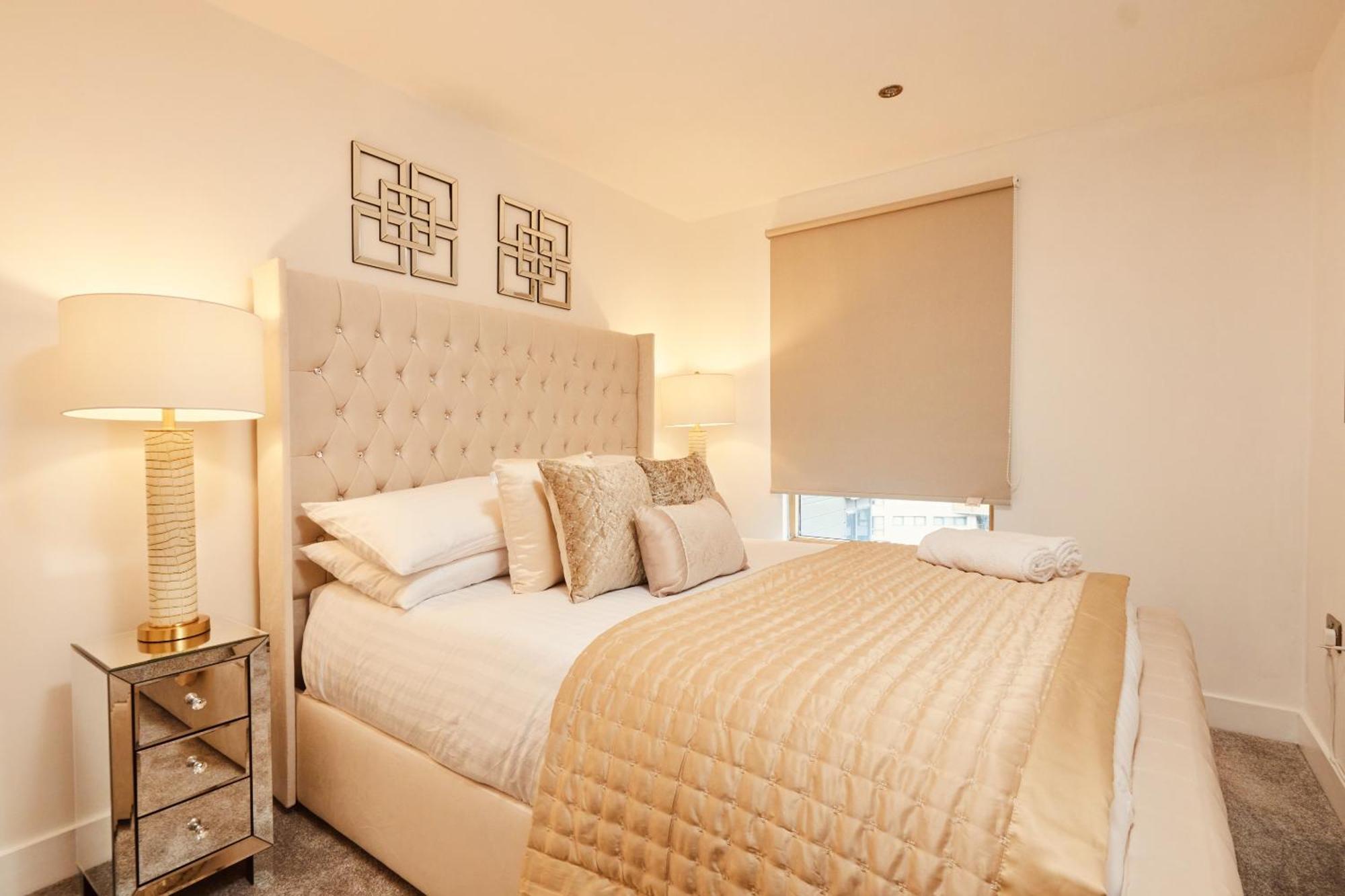 Deluxe City Apt, Beautiful River View,Free Parking No Balcony Leeds  Eksteriør bilde